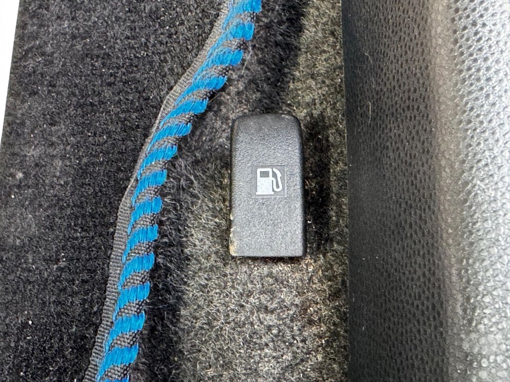 Used Mazda Mazda2 2011 for sale - 77991542: Photo 36