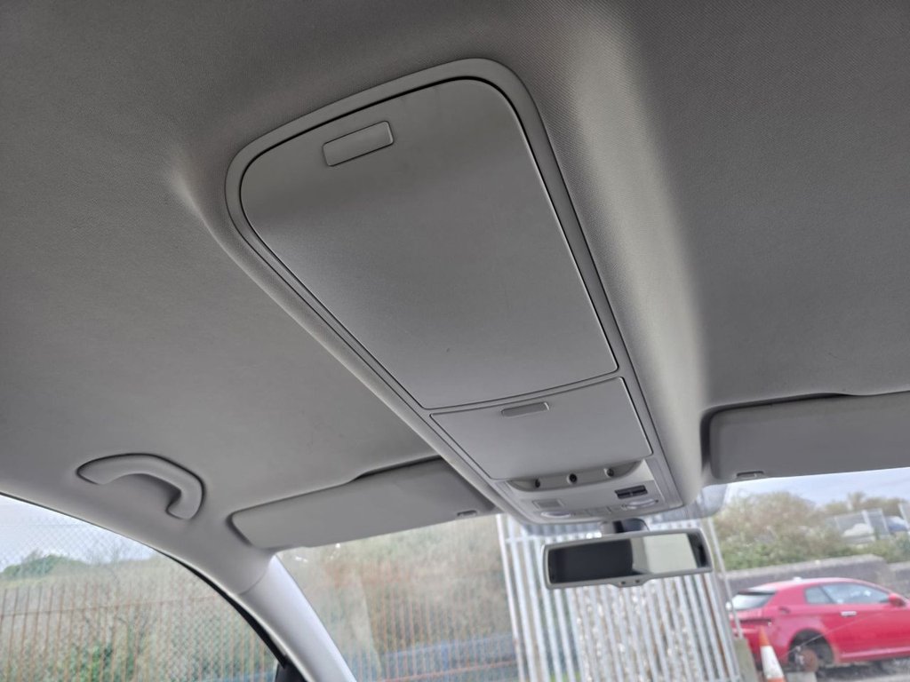 Used Volkswagen Touran 2013 for sale - 77064938: Photo 25