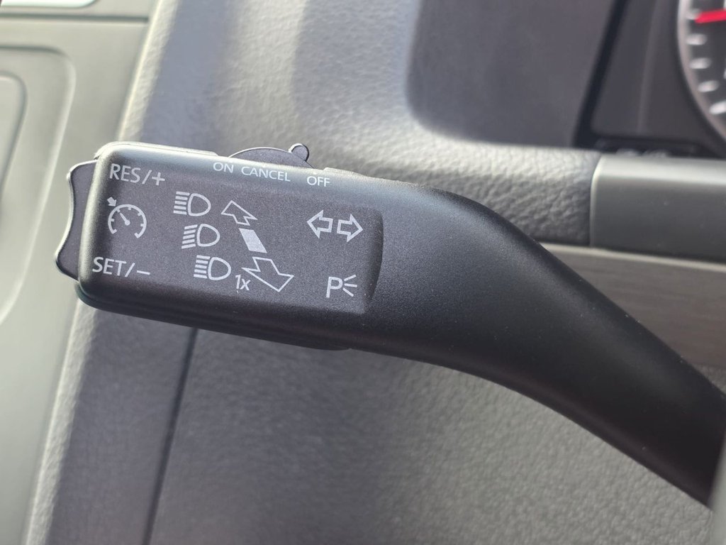 Used Volkswagen Touran 2013 for sale - 77064938: Photo 34