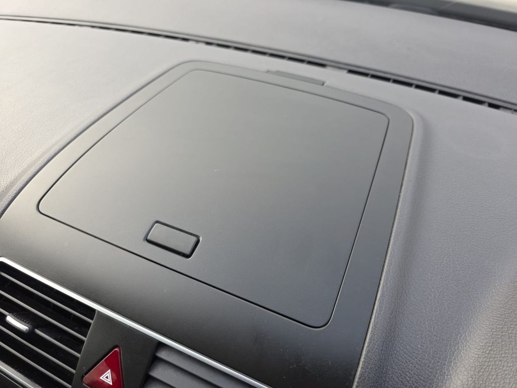 Used Volkswagen Touran 2013 for sale - 77064938: Photo 41