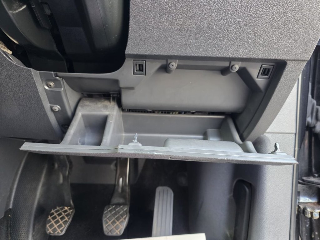 Used Volkswagen Touran 2013 for sale - 77064938: Photo 48