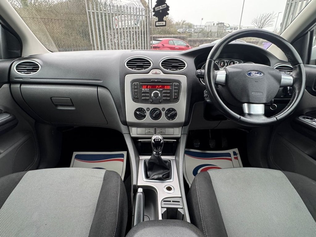 Used Ford Focus 2010 for sale - 77642796: Photo 17