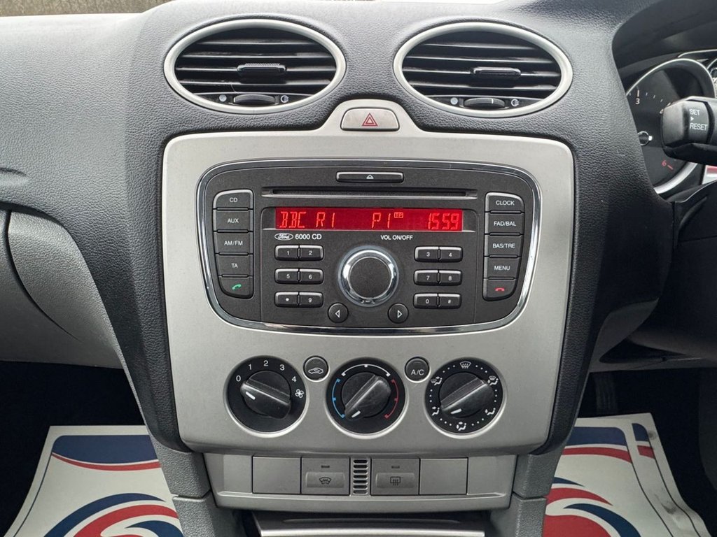 Used Ford Focus 2010 for sale - 77642796: Photo 19