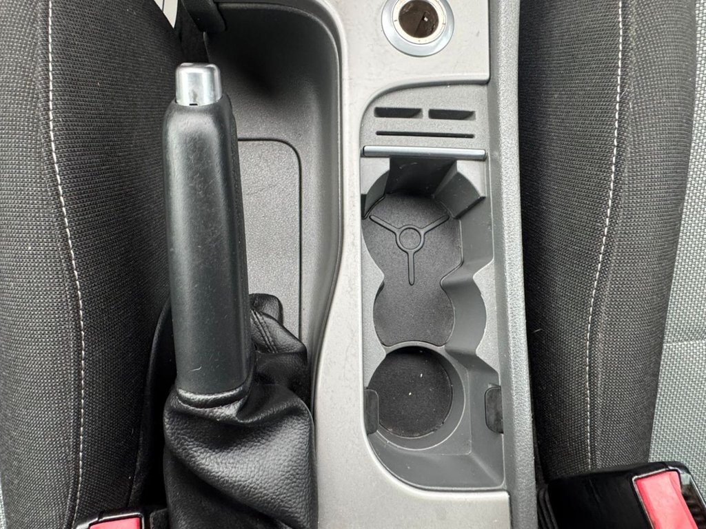 Used Ford Focus 2010 for sale - 77642796: Photo 21