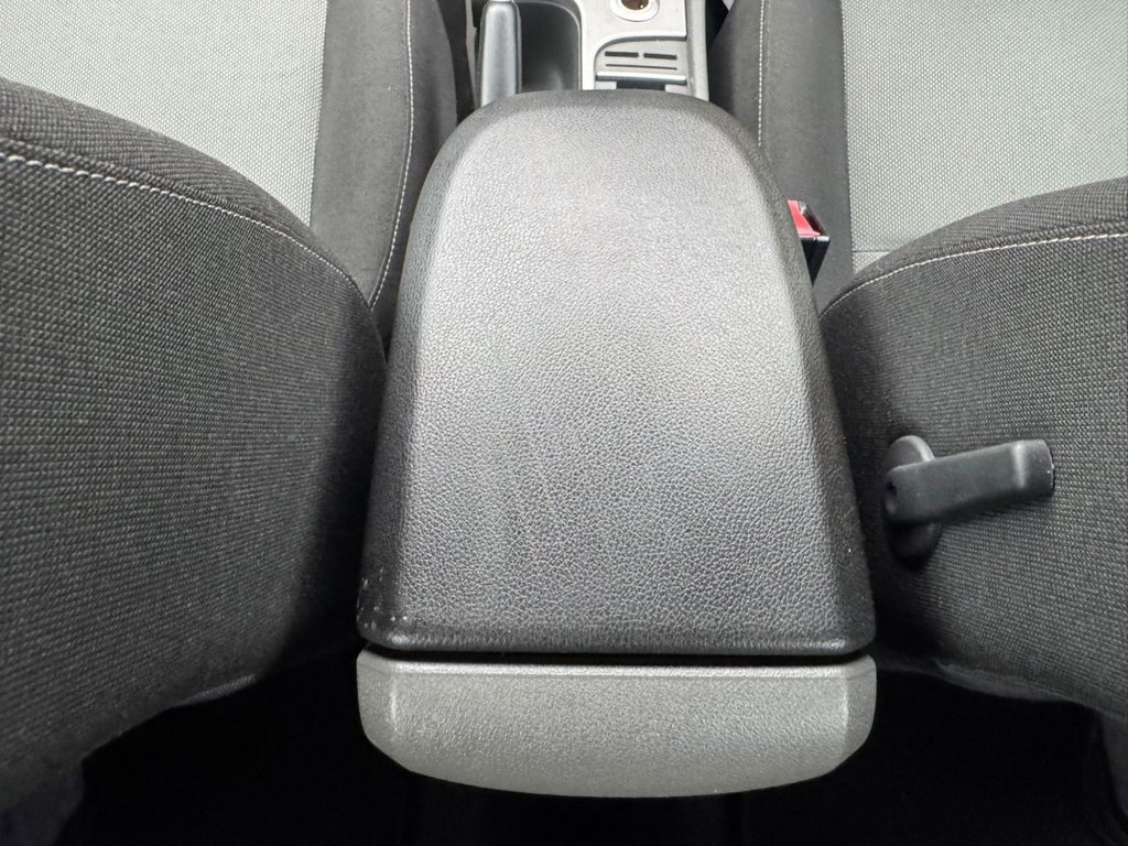 Used Ford Focus 2010 for sale - 77642796: Photo 23