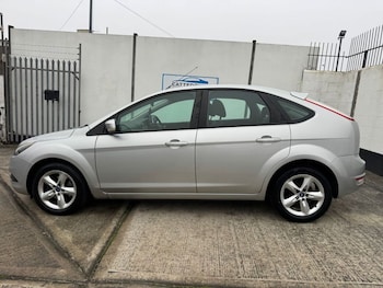 Used Ford Focus 2010 for sale - 77642796: Photo