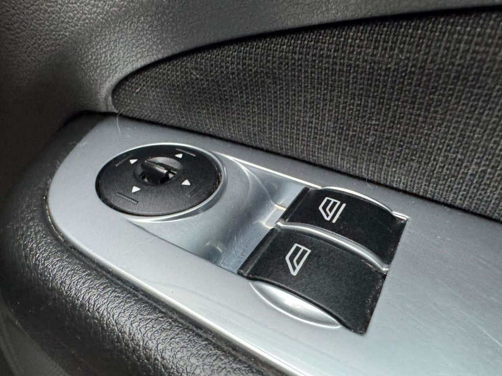 Used Ford Focus 2010 for sale - 77642796: Photo 30