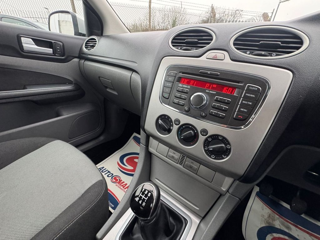 Used Ford Focus 2010 for sale - 77642796: Photo 32