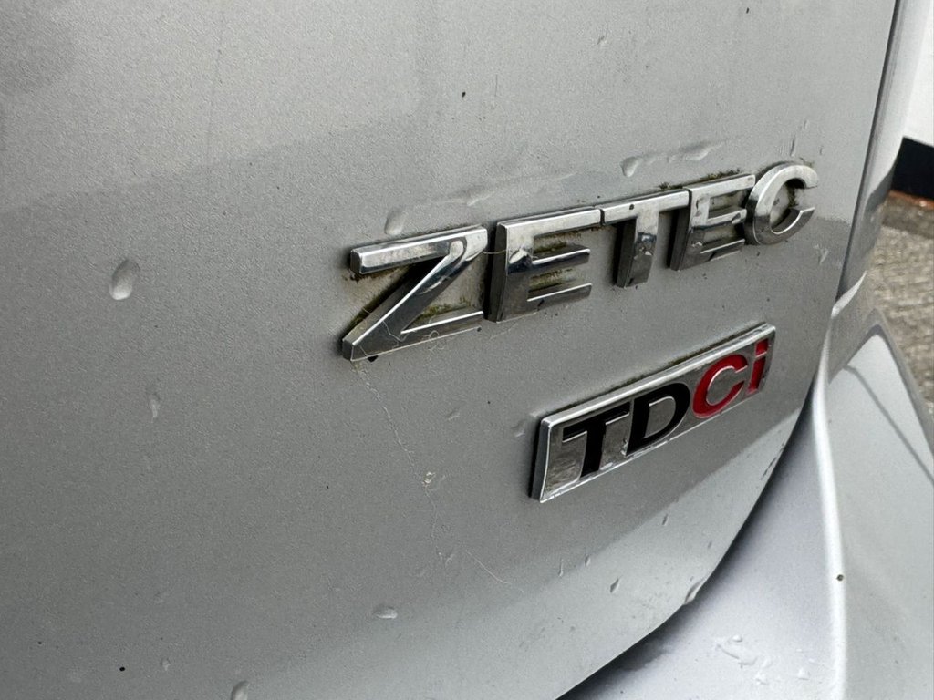 Used Ford Focus 2010 for sale - 77642796: Photo 5