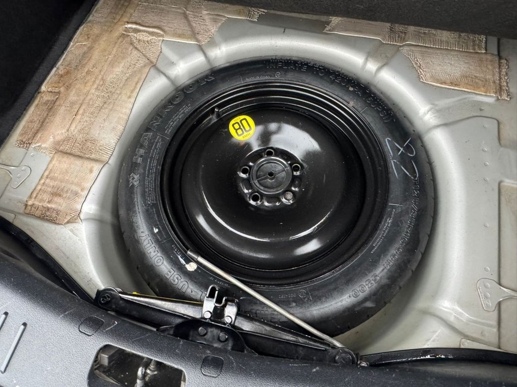 Used Ford Focus 2010 for sale - 77642796: Photo 8