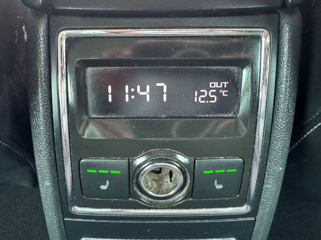 Used Skoda Superb 2011 for sale - 77734854: Photo 25