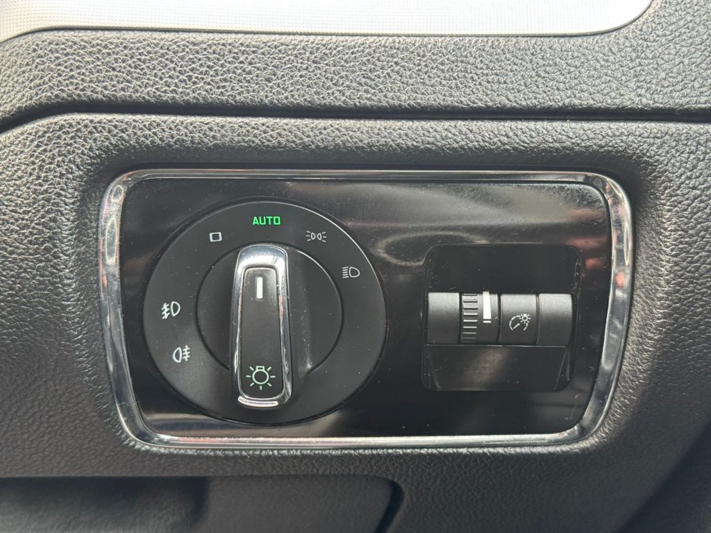 Used Skoda Superb 2011 for sale - 77734854: Photo 38