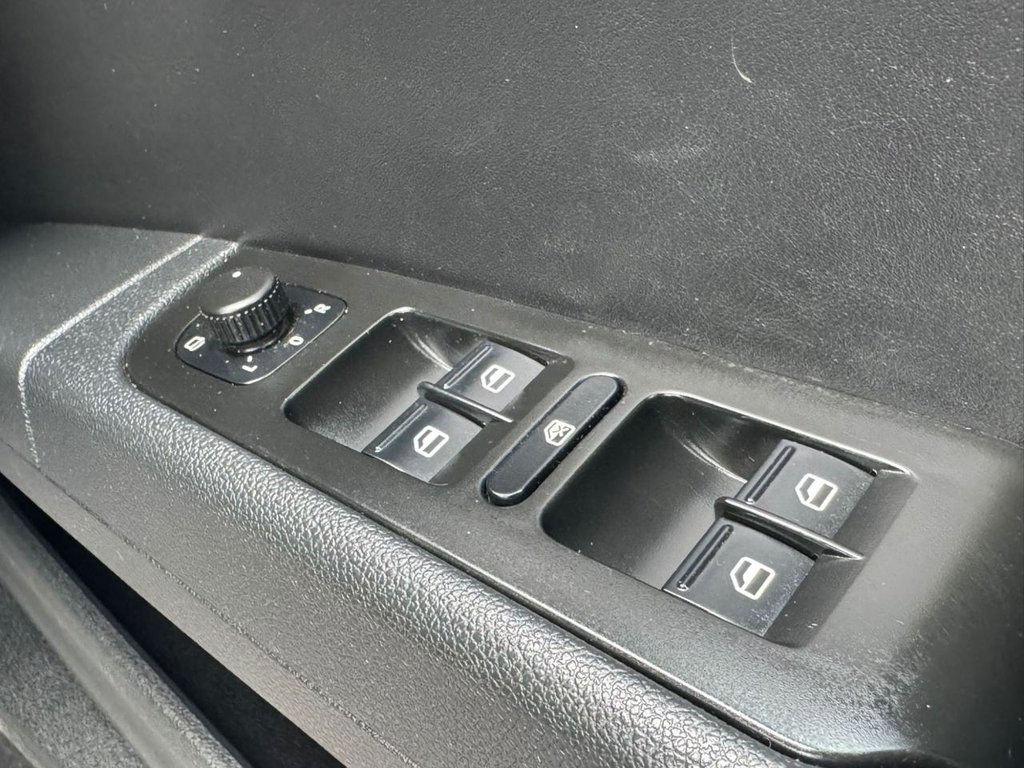 Used Skoda Superb 2011 for sale - 77734854: Photo 39