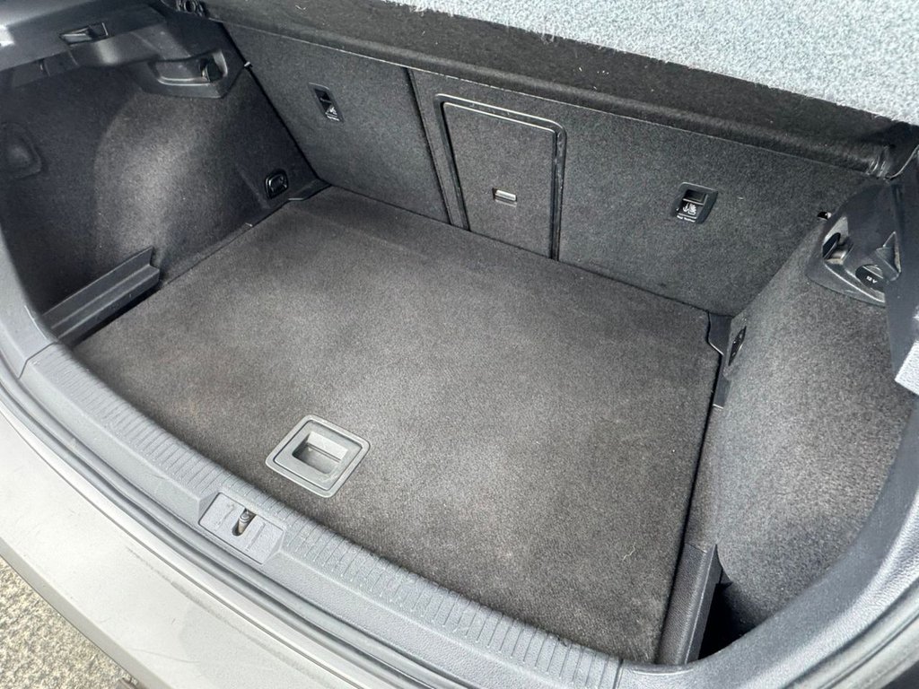 Used Volkswagen Golf 2013 for sale - 77920494: Photo 10