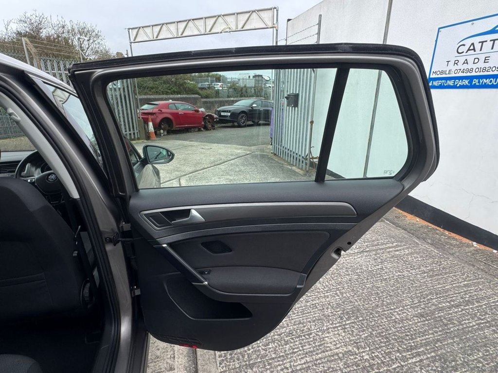 Used Volkswagen Golf 2013 for sale - 77920494: Photo 18