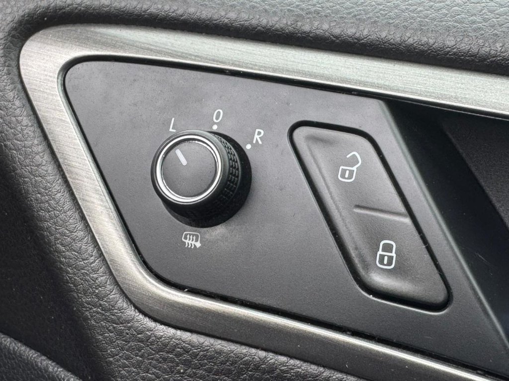 Used Volkswagen Golf 2013 for sale - 77920494: Photo 41