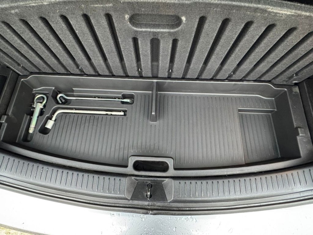 Used Mazda Mazda5 2010 for sale - 77342105: Photo 8