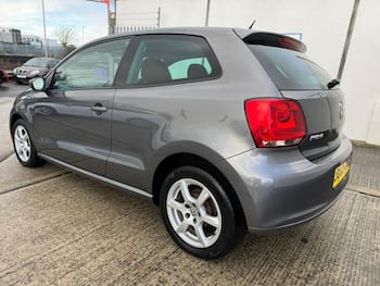 Used Volkswagen Polo 2010 for sale - 79722482: Photo