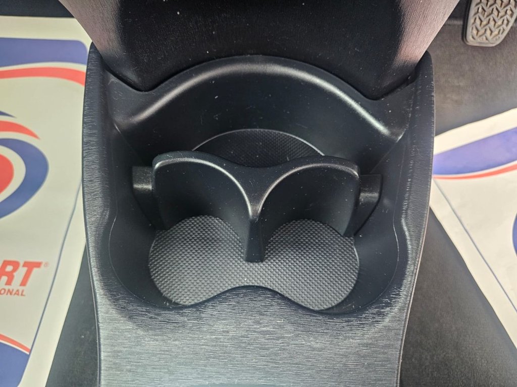 Used Toyota Yaris 2013 for sale - 77708915: Photo 30