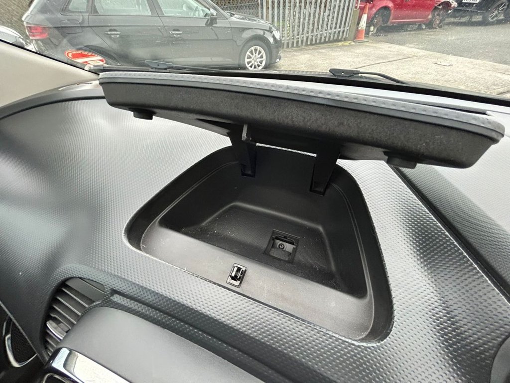 Used Renault Captur 2014 for sale - 77614104: Photo 42