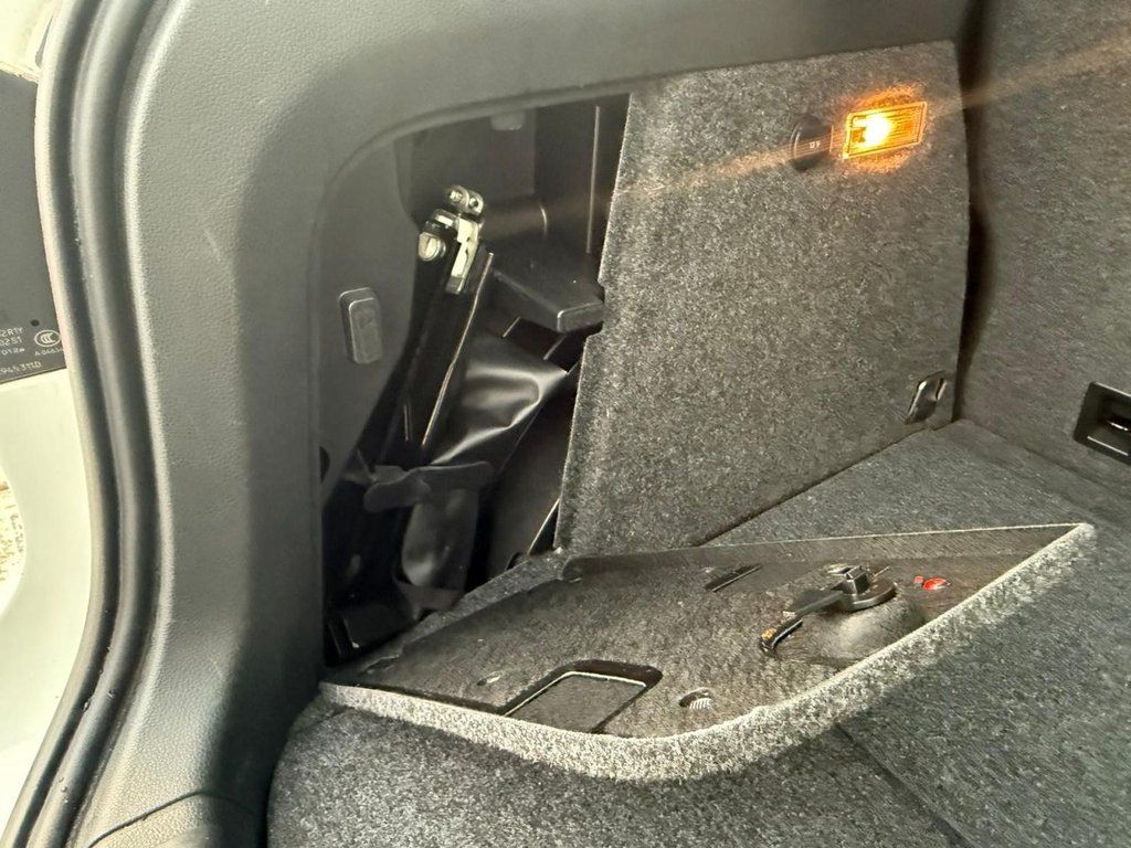 Used Volkswagen Tiguan 2014 for sale - 76361603: Photo 11