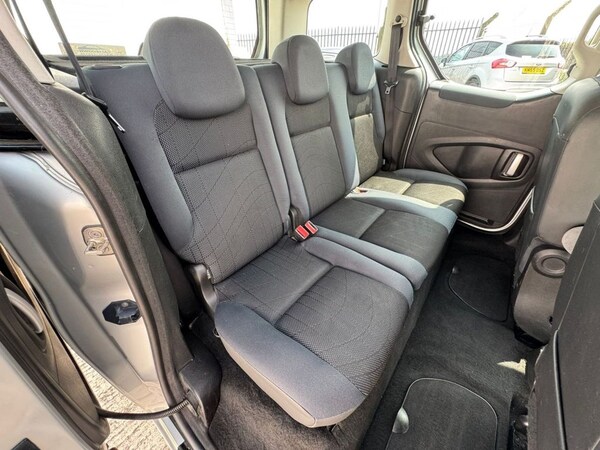 Used Peugeot Partner Tepee 2011 for sale - 75602495: Photo 11