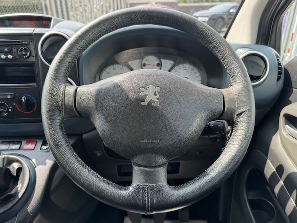 Used Peugeot Partner Tepee 2011 for sale - 75602495: Photo 20