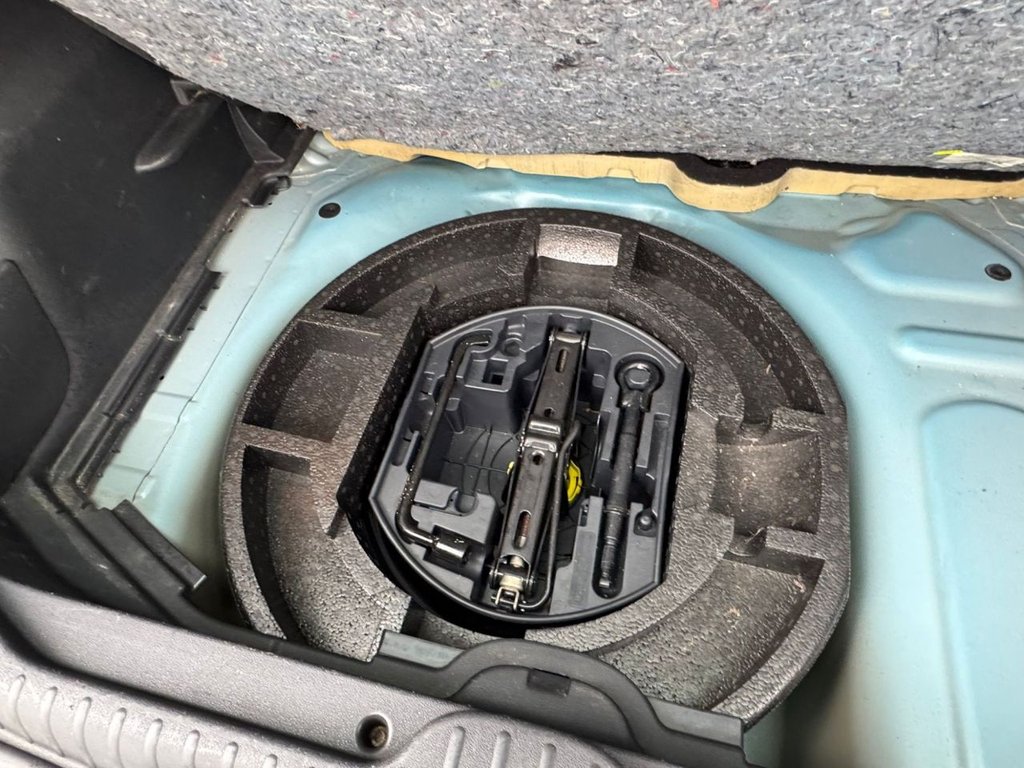 Used Citroen C3 Picasso 2010 for sale - 77507955: Photo 8