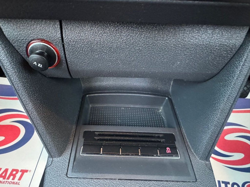 Used Volkswagen Touran 2011 for sale - 77920450: Photo 29