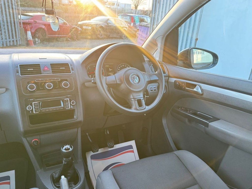 Used Volkswagen Touran 2011 for sale - 77920450: Photo 32