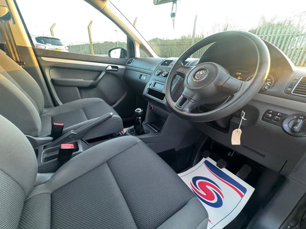 Used Volkswagen Touran 2011 for sale - 77920450: Photo 40