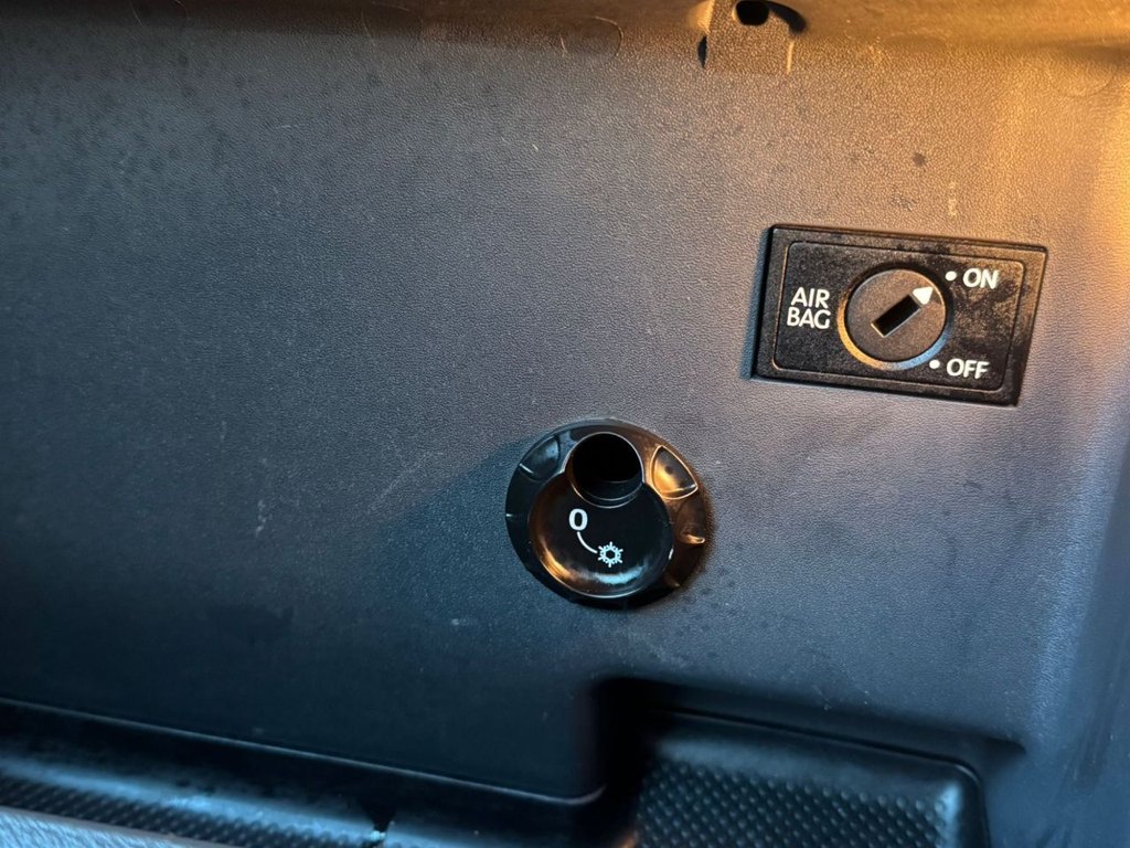 Used Volkswagen Touran 2011 for sale - 77920450: Photo 49