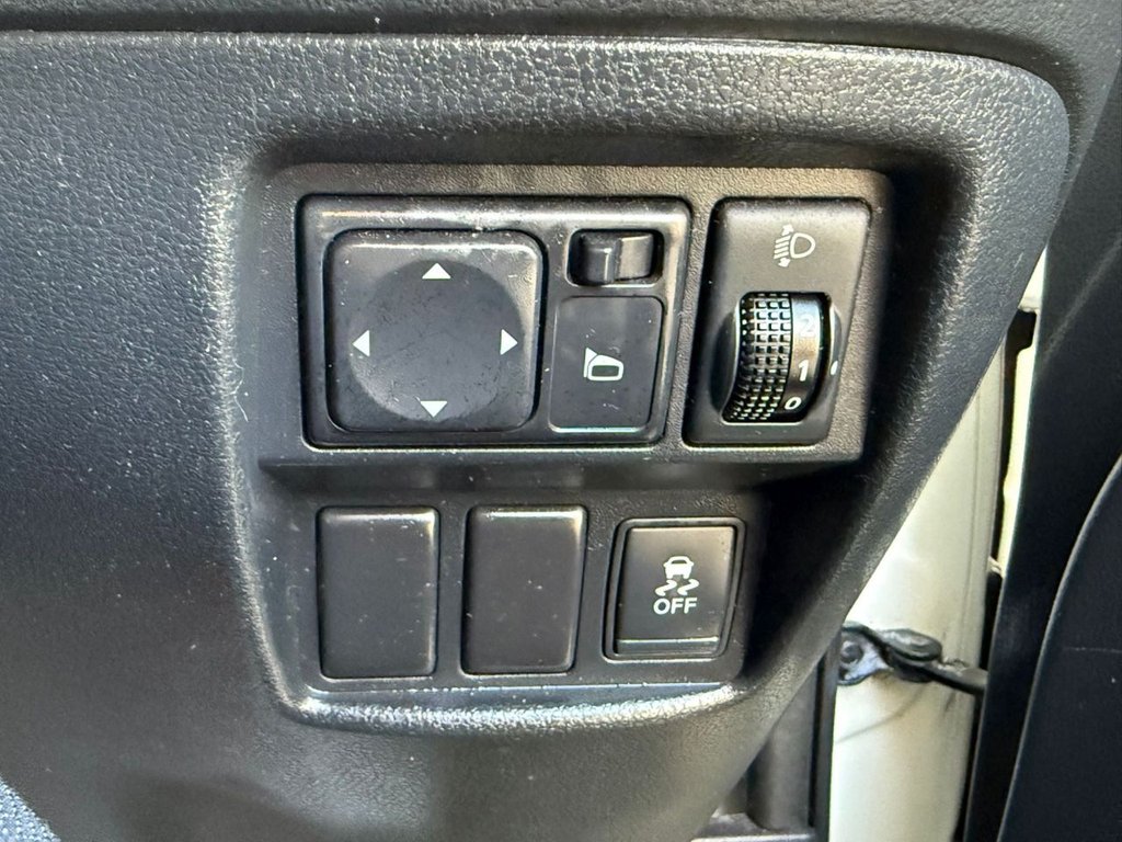 Used Nissan Juke 2011 for sale - 77133567: Photo 21