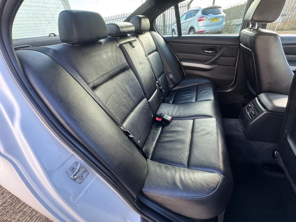 Used BMW 3 Series 2011 for sale - 76610260: Photo 15