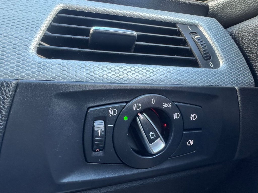 Used BMW 3 Series 2011 for sale - 76610260: Photo 35