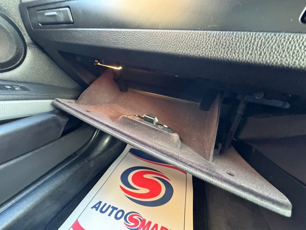 Used BMW 3 Series 2011 for sale - 76610260: Photo 41