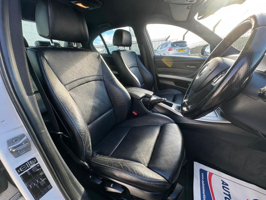 Used BMW 3 Series 2011 for sale - 76610260: Photo 43