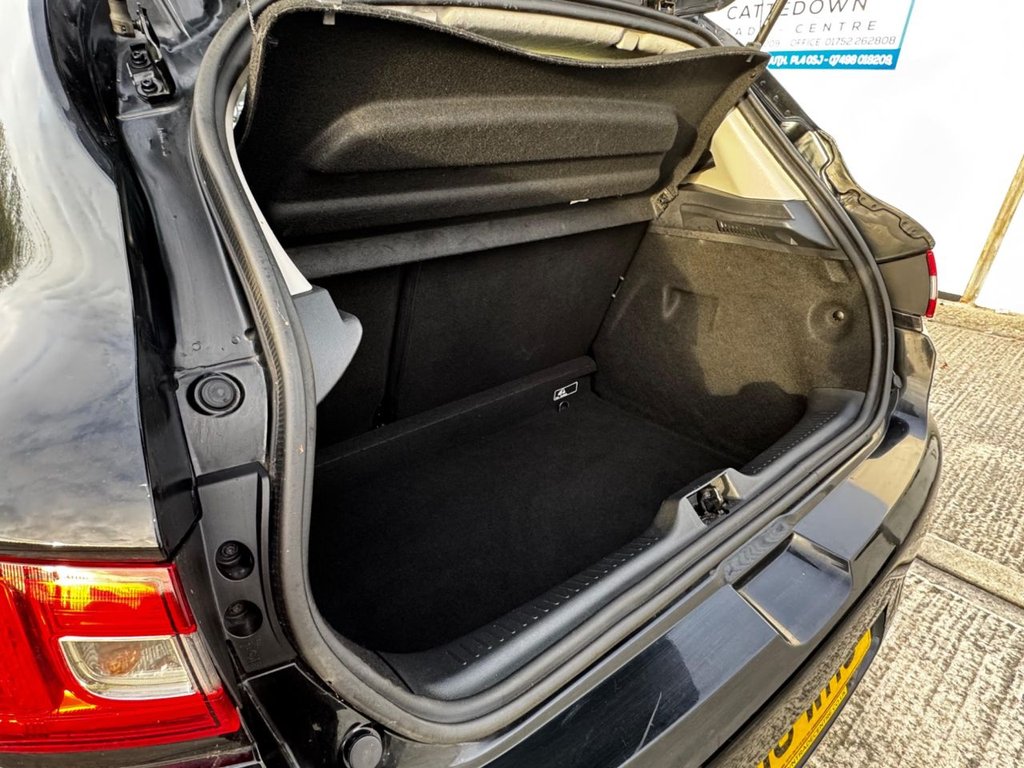 Used Renault Clio 2016 for sale - 76711207: Photo 6