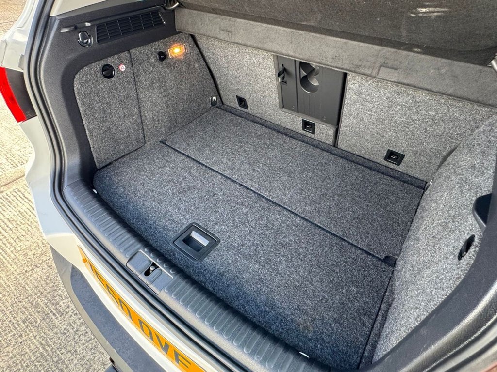 Used Volkswagen Tiguan 2011 for sale - 76356955: Photo 8