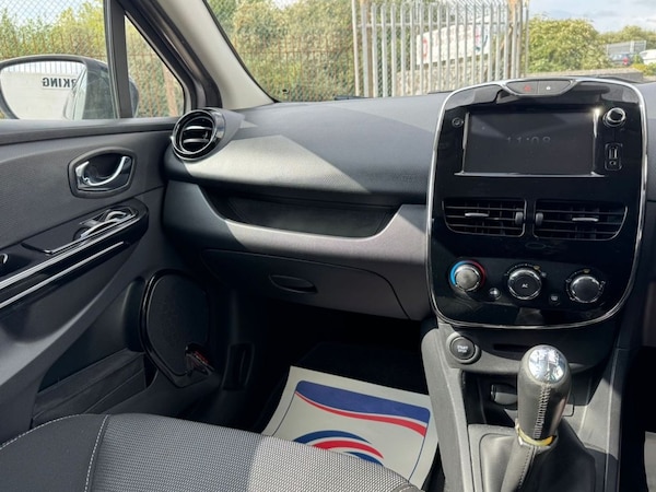 Used Renault Clio 2013 for sale - 75642253: Photo 26