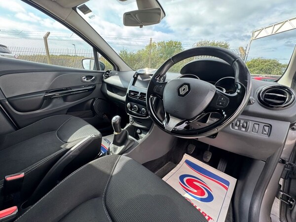 Used Renault Clio 2013 for sale - 75642253: Photo 32