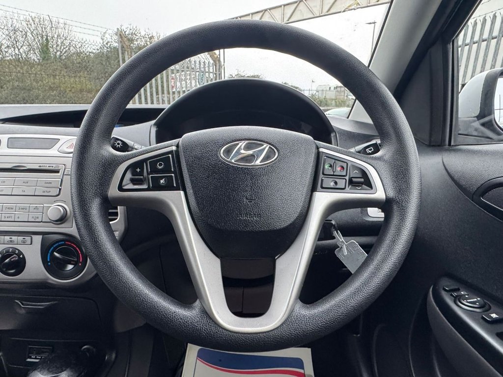 Used Hyundai i20 2011 for sale - 77212343: Photo 20