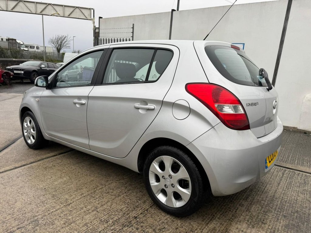 Used Hyundai i20 2011 for sale - 77212343: Photo 3