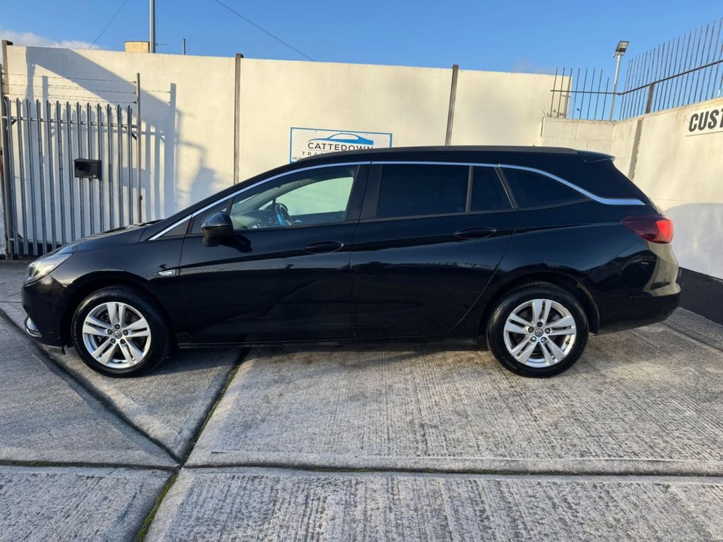 Used Vauxhall Astra 2016 for sale - 76923585: Photo 2