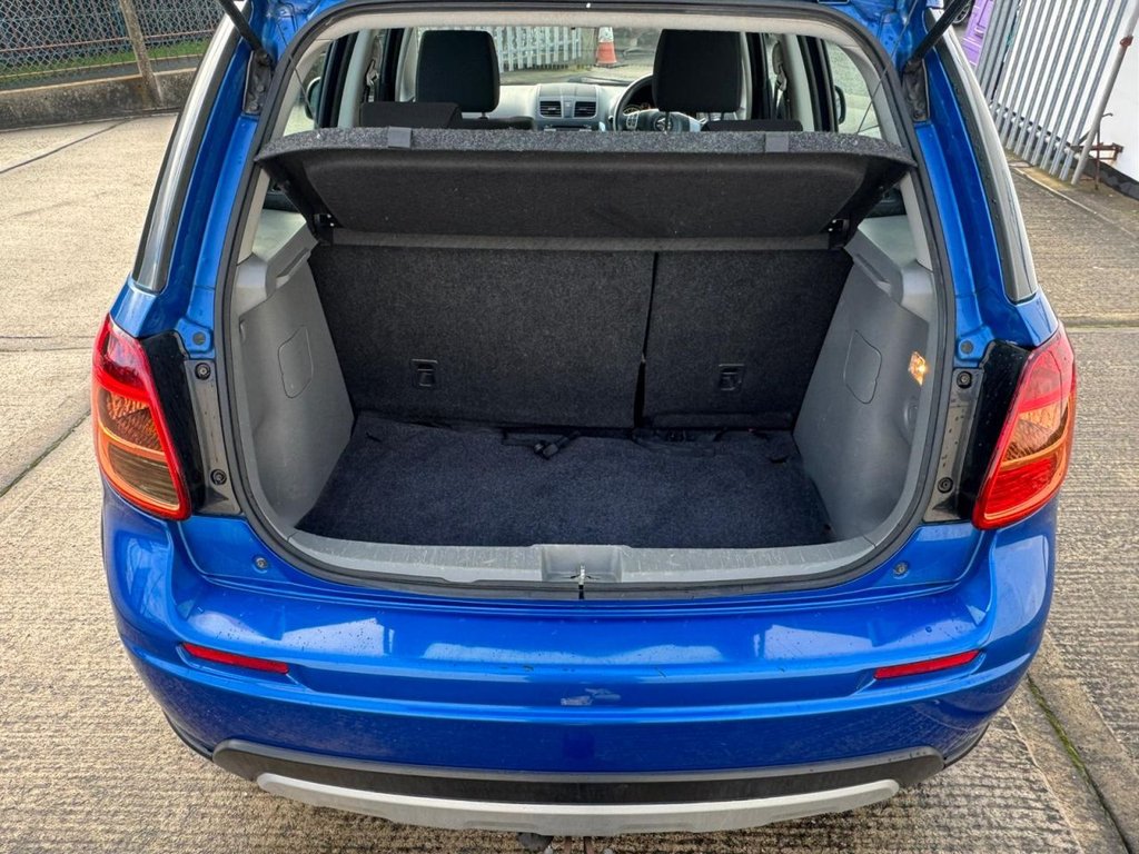 Used Suzuki SX4 2012 for sale - 77280772: Photo 6