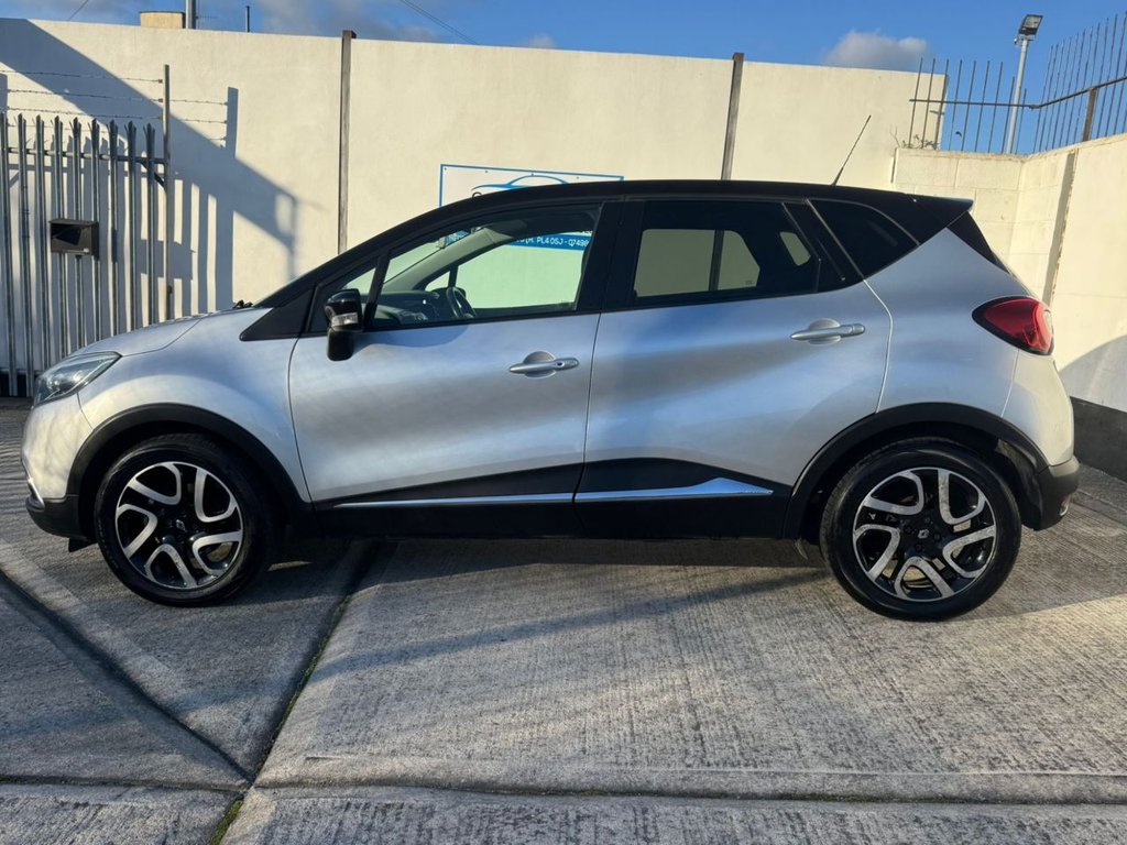 Used Renault Captur 2014 for sale - 76617609: Photo 2