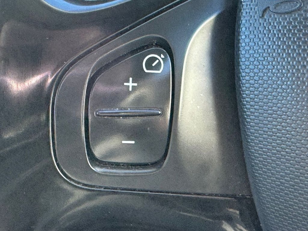 Used Renault Captur 2014 for sale - 76617609: Photo 21