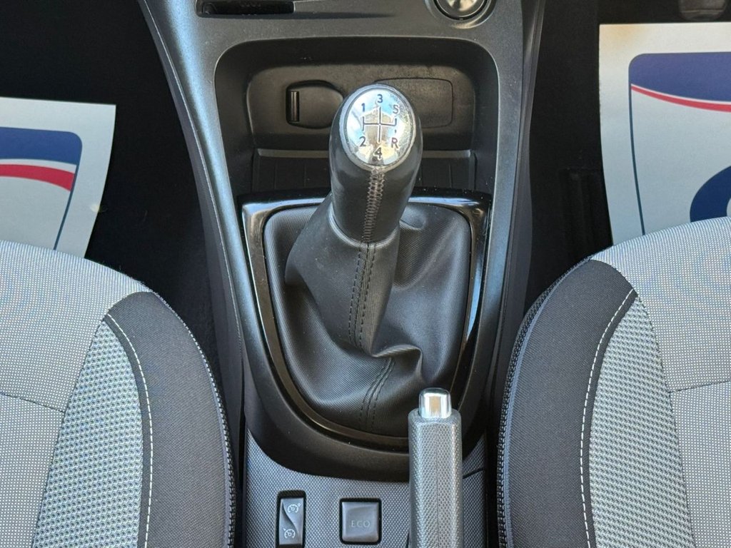 Used Renault Captur 2014 for sale - 76617609: Photo 35