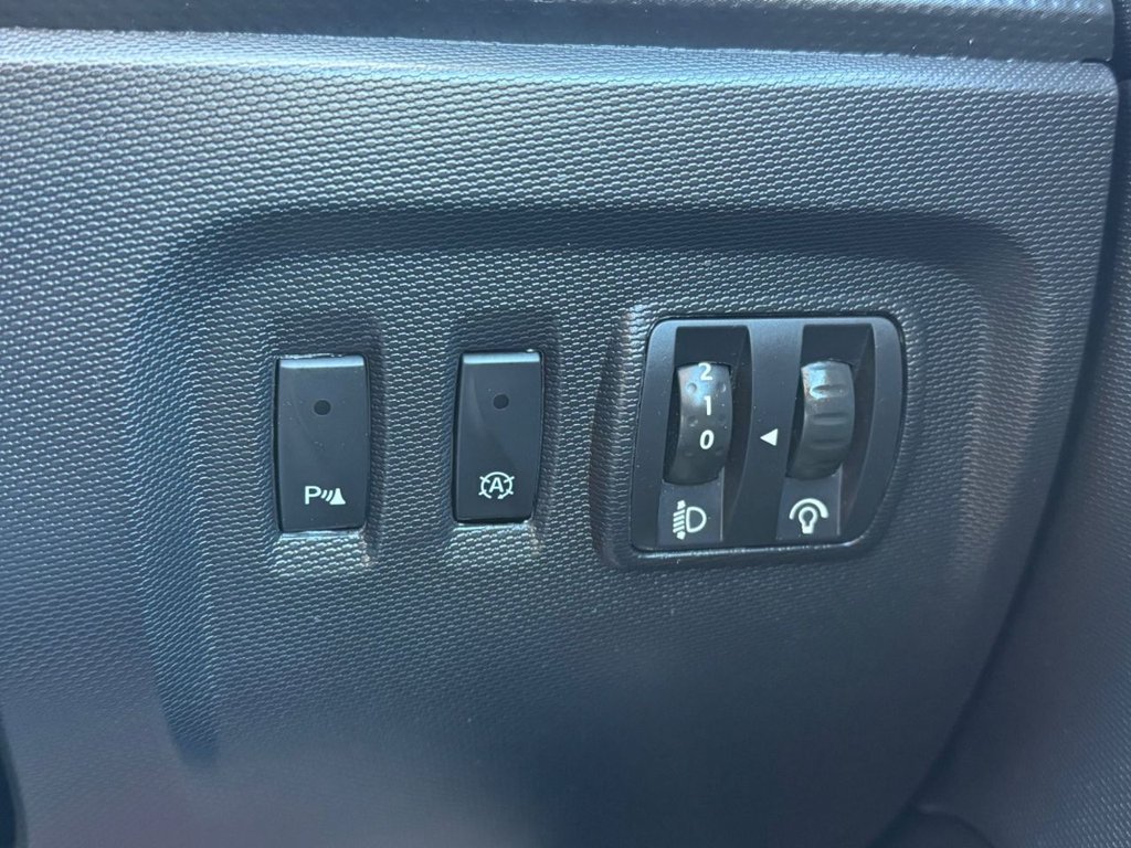 Used Renault Captur 2014 for sale - 76617609: Photo 46