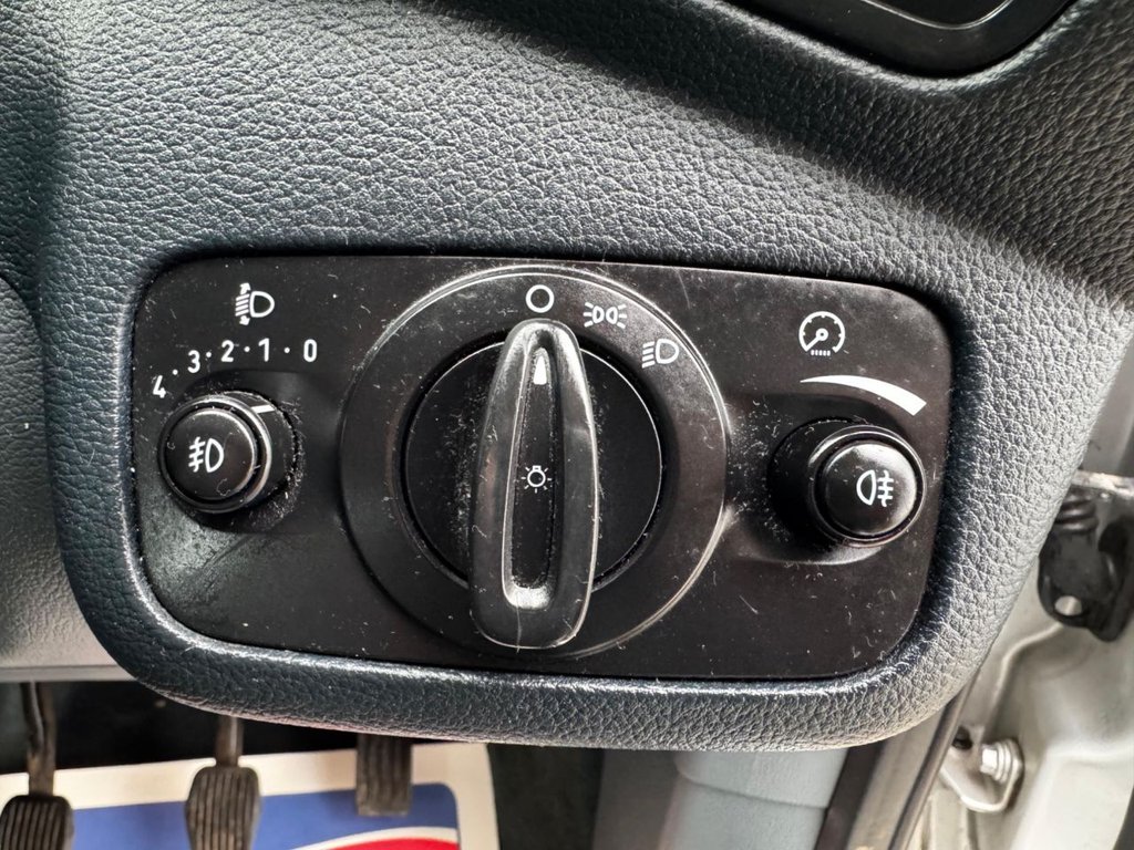 Used Ford C-Max 2012 for sale - 77212652: Photo 28